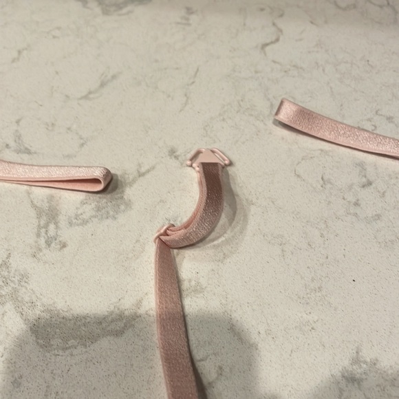 Victorias Secret PINK Convertible Racerback Bra - Picture 5 of 5